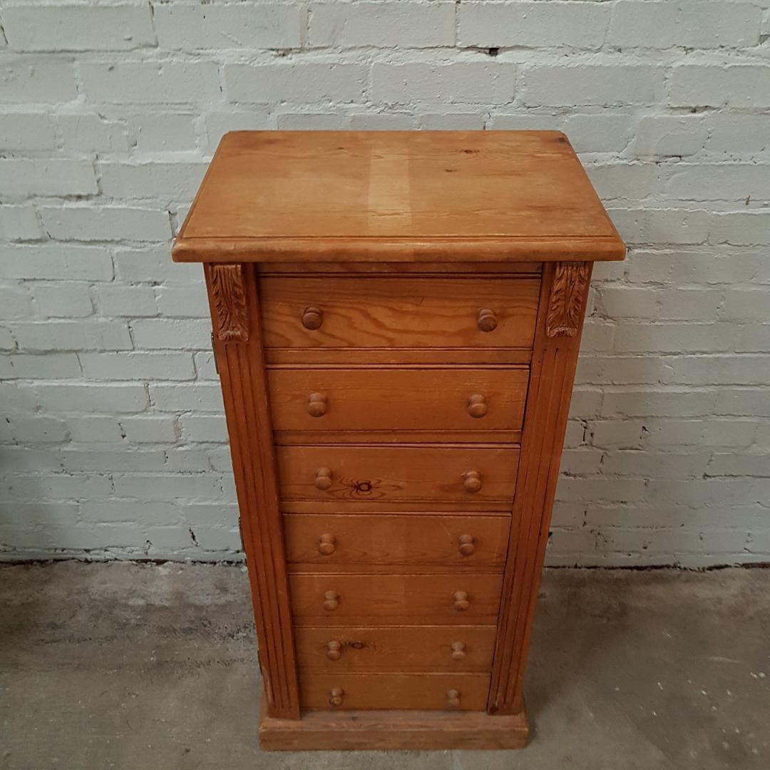 Victorian yellow pine wellington chest. Victorian yellow pine wellington chest.