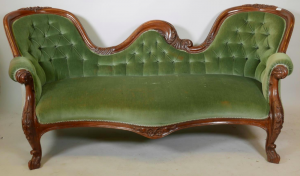 Victorian mahogany double spoonbacked Sofa