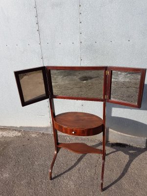 Georgian crossbanded mahogany triplate miniture Dressing Table