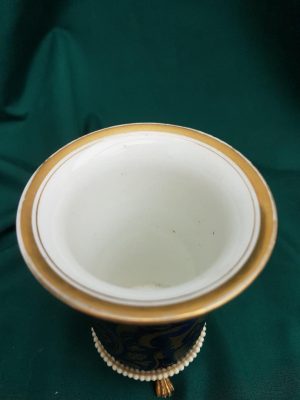 Derby vase