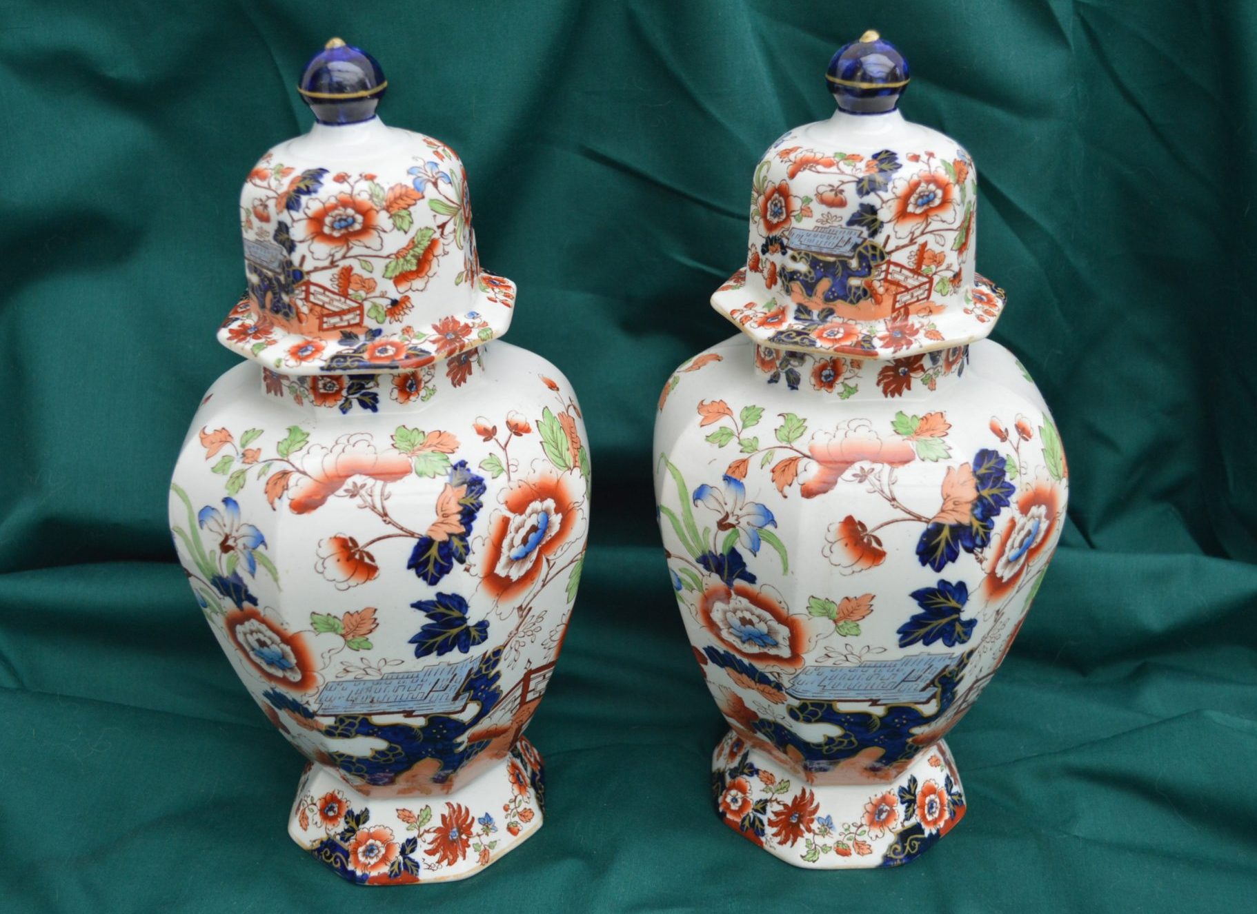 Pr matching Masons Ironstone lidded u Pr matching Masons Ironstone lidded urns