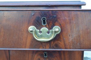 Georgian Mahogany Kneehole desk