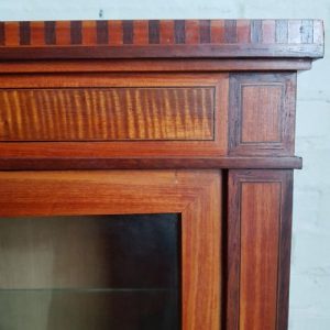 French Kingwood inlaid vitrine (Display cabinet)