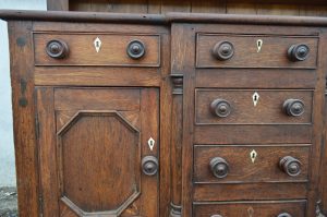 18th century Oak dresser