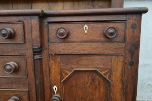 18th century Oak dresser