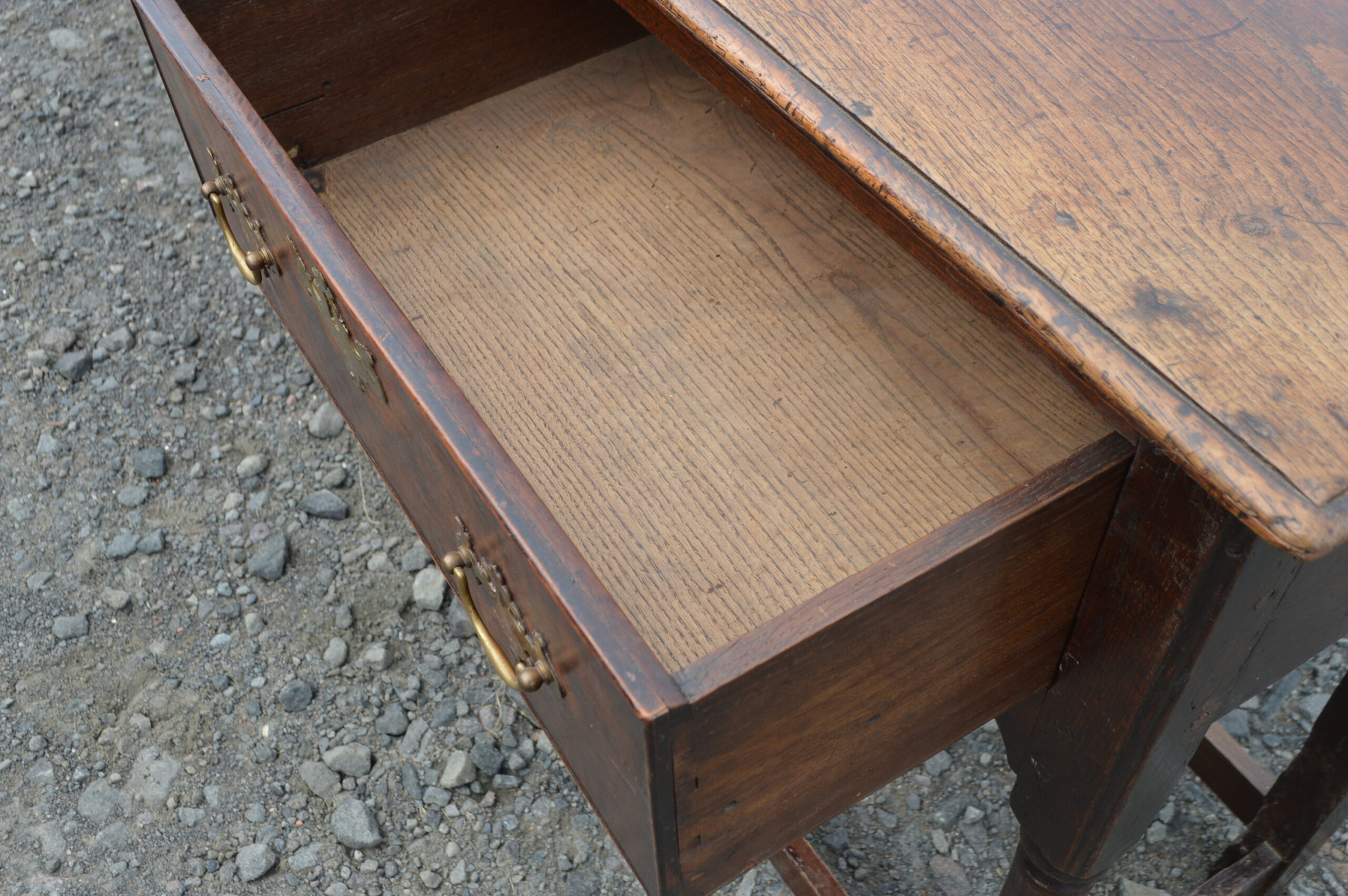 18th century Oak Bench Dresser 18th century Oak Bench Dresser