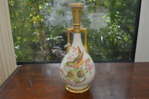 Worcester spill vase