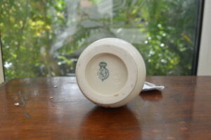 Worcester spill vase