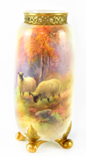 Worcester vase. Sheep by Harry Stinton