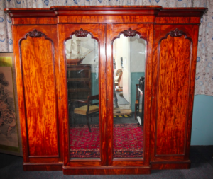 Victorian Breakfront four-door mahogany wardrobe 