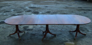 18th century three pedestal dining table
