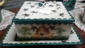 Scottish Pottery Wemyss Hunny beehive on stand