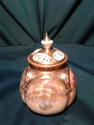 Worcester fallen fruits pot pourri