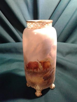 Worcester vase Highland cattle, Harry Stinton