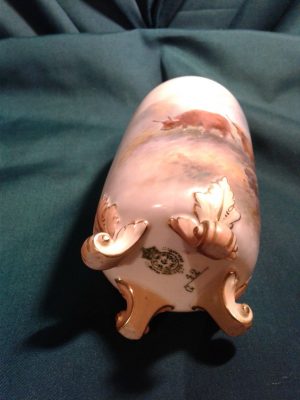 Worcester vase Highland cattle, Harry Stinton