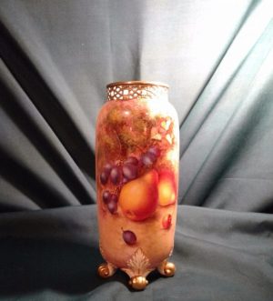 Worcester fallen fruits vase