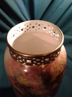 Worcester fallen fruits vase