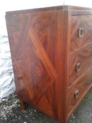Art Deco mahogany chest of drawers