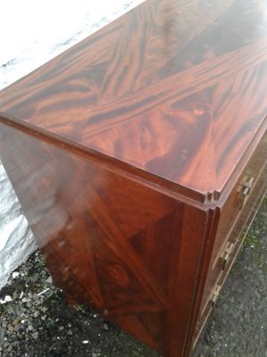 Art Deco mahogany chest of drawers