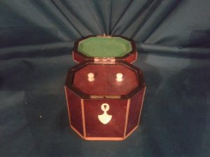 Georgian octagonal tea caddy