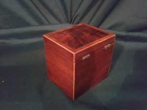 Georgian mahogany tea caddy