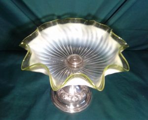 Vasaline glass and plated comport