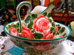 Rare Scottish Wemyss ware Ure & Basin