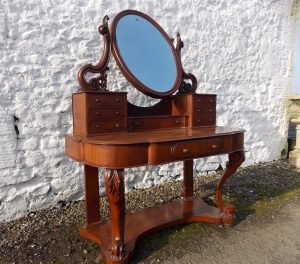 Victorian Dutchess Mahogany Dressing table
