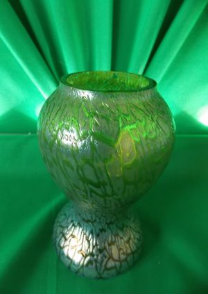 Loetz Papillion creta bulbous vase