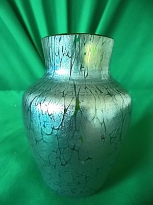 Loetz Papillion and creta oil slick vase