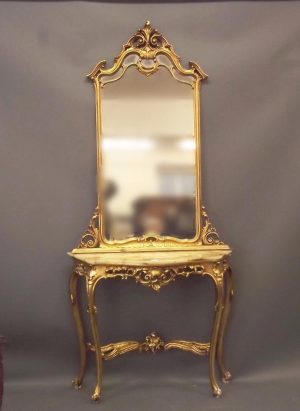 Early 20th century Italian giltwood console table