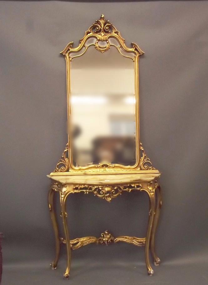 Early 20th century Italian giltwood console table