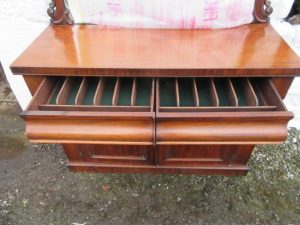 Victorian mahogany mirror back sideboard