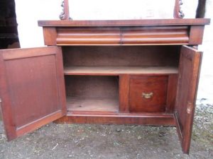 Victorian mahogany mirror back sideboard