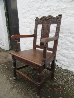 Victorian carved oak wainscot chair