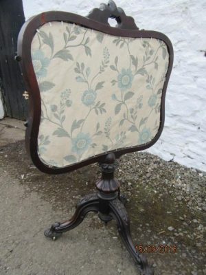 Victorian carved rosewood and tapestry fire screen