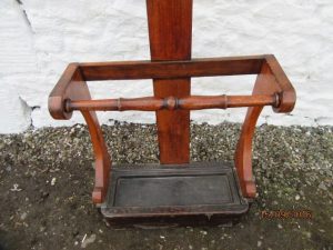 Victorian mahogany hat and coat stand