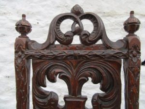 Victorian carved high back oak hall chair