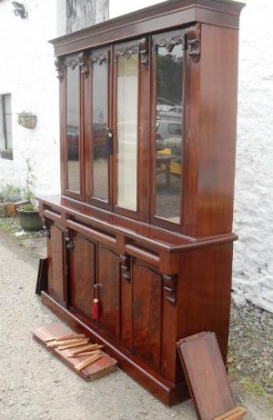 Early Victorian 4 door mahogany bookcase