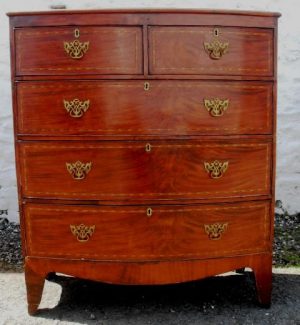 Georgian mahogany bowfront 2 over 3 chest of drawers