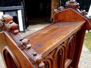 Victorian Auctioneers rostrum.