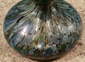 Rare Loetz squat double gourd oil spot vase. Circa 1900s