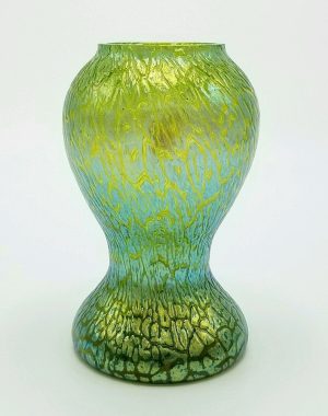 Loetz Papillion creta bulbous vase